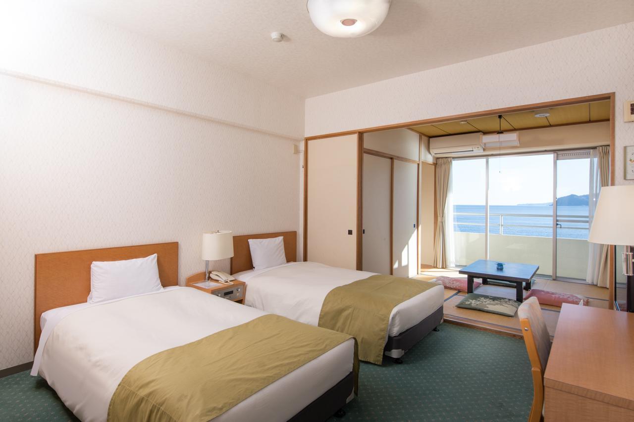 Wisterian Life Club Atami Hotel Atami  Kültér fotó